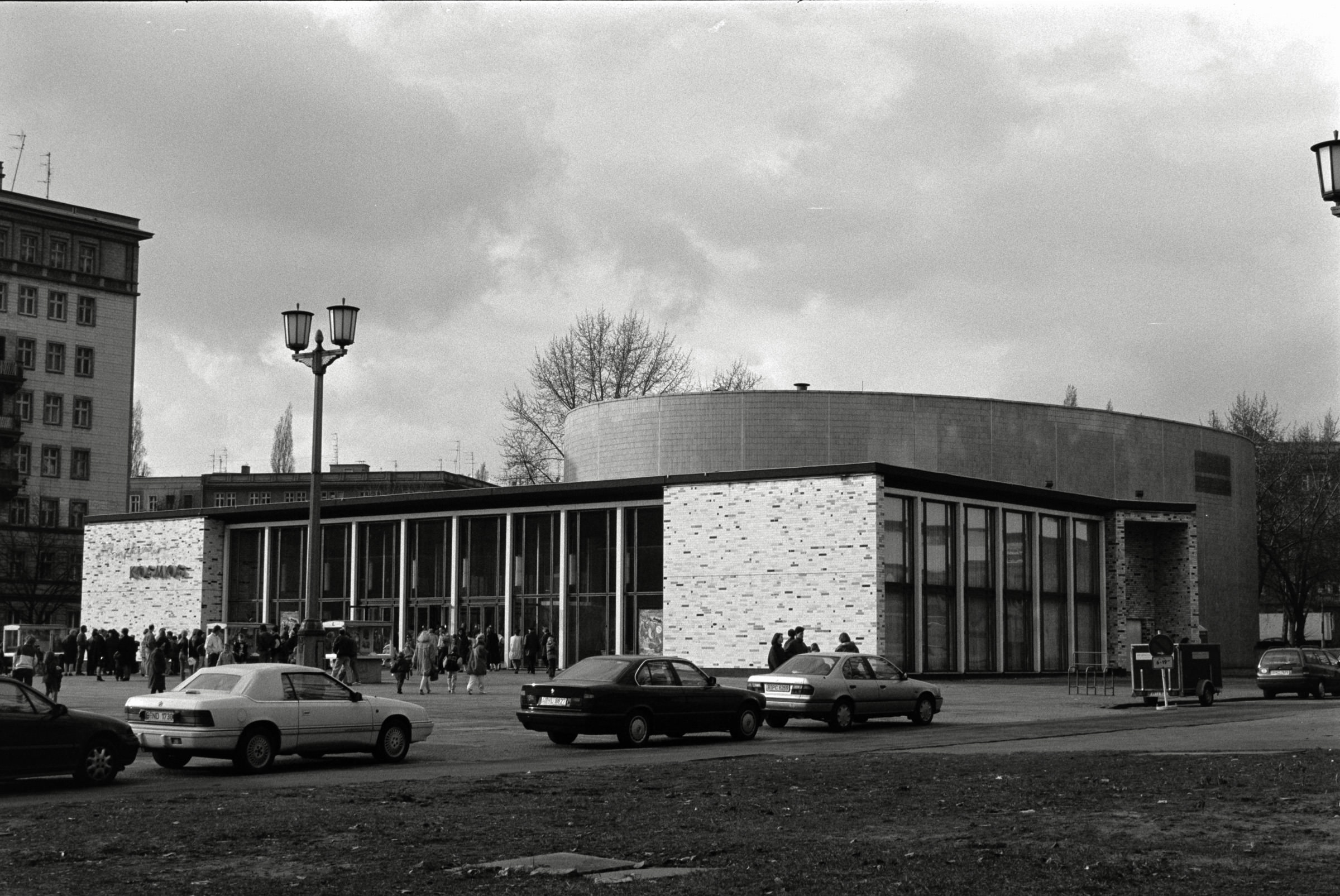 AHP F1993 03 005 sc240902 img20 NLP